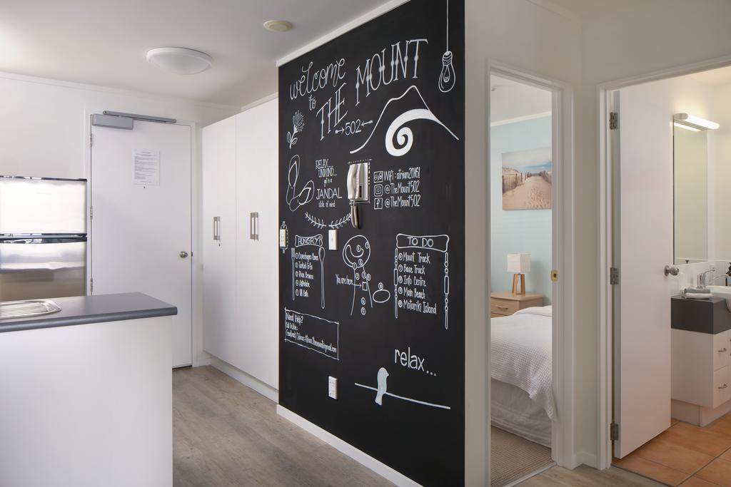 Ocean View Beach Escape - Top Floor Apartments, Mt Maunganui Base Mount Maunganui Exteriér fotografie